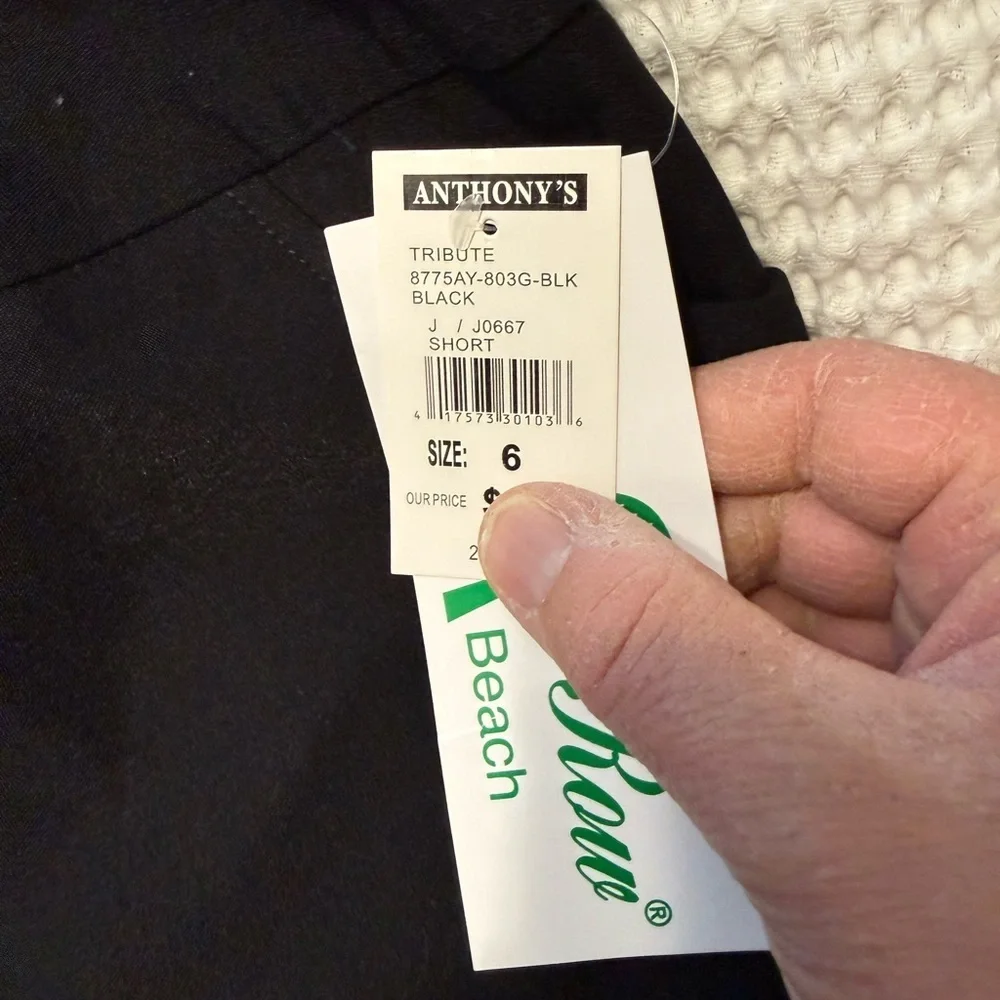 Coconut Row Palm Beach Women's Black Bermuda Shorts NWT 6 - Picture 8 of 8